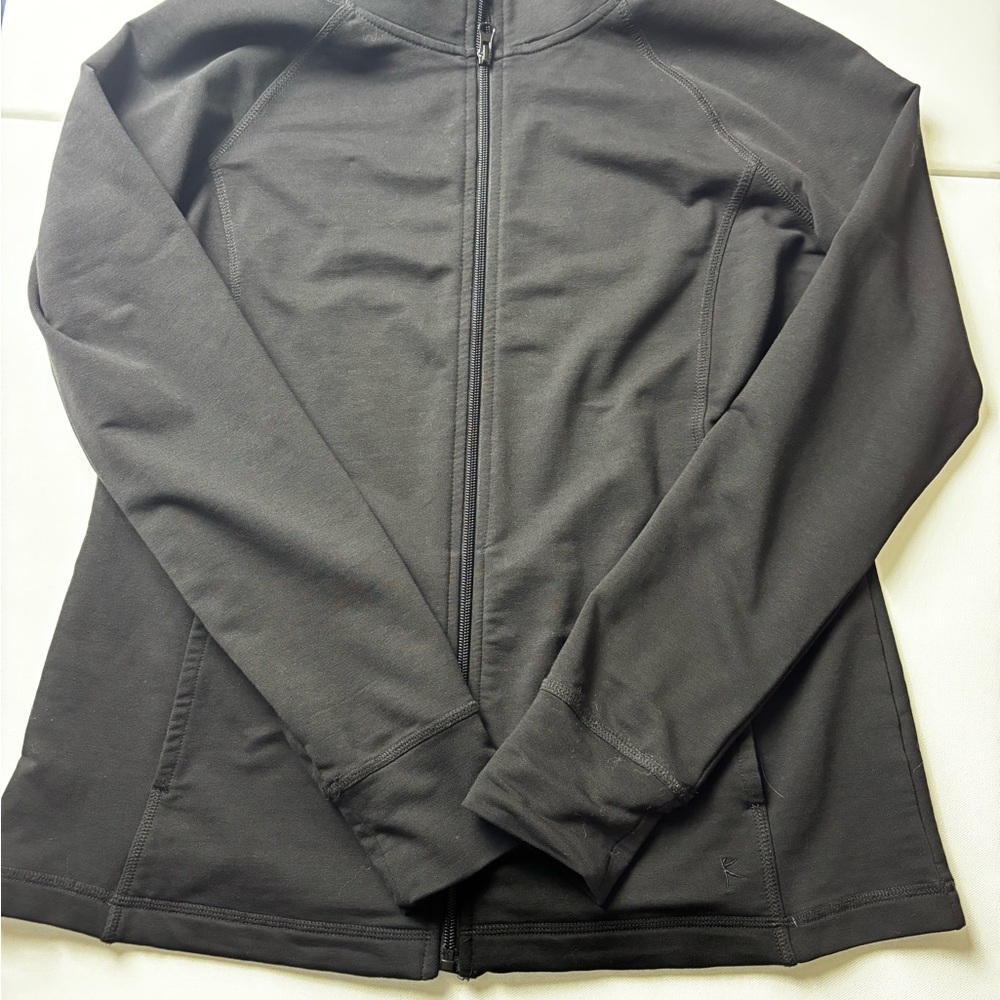 Danskin Now Women's Black Light Weight Zip Up Jacket with Pockets in L
